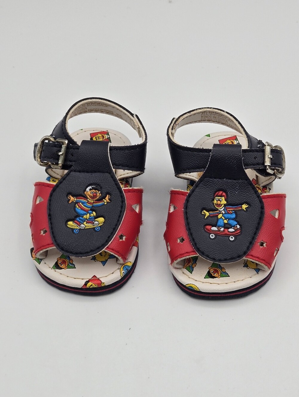 Vintage 90s Sesame Street Bert & Ernie Skateboard Infant Sandals Shoes Size 1